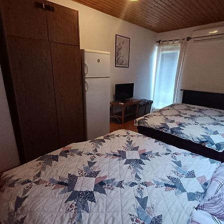 Bed and Breakfast Szuzanna Fenyves Panzio Шиофок Экстерьер фото