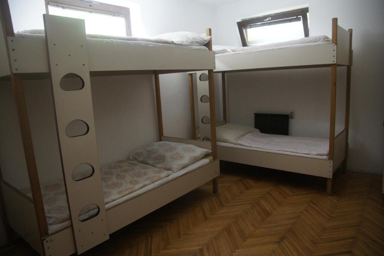 Bed and Breakfast Szuzanna Fenyves Panzio Шиофок Экстерьер фото